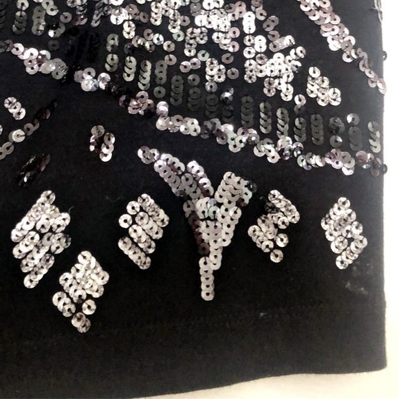 Express black sequin mini skirt Small - Picture 3 of 4